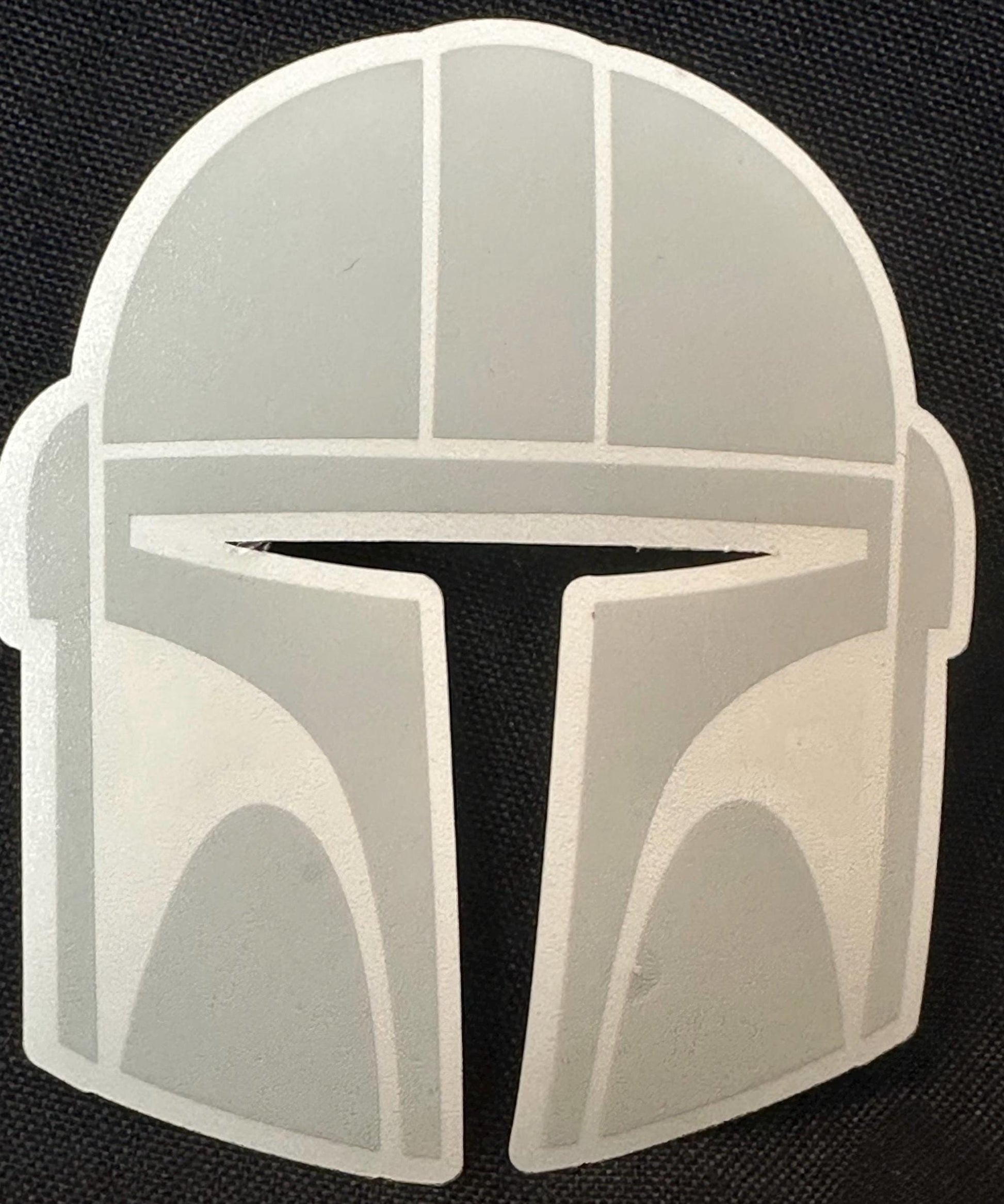 Mando Helmet Silhouette Vinyl