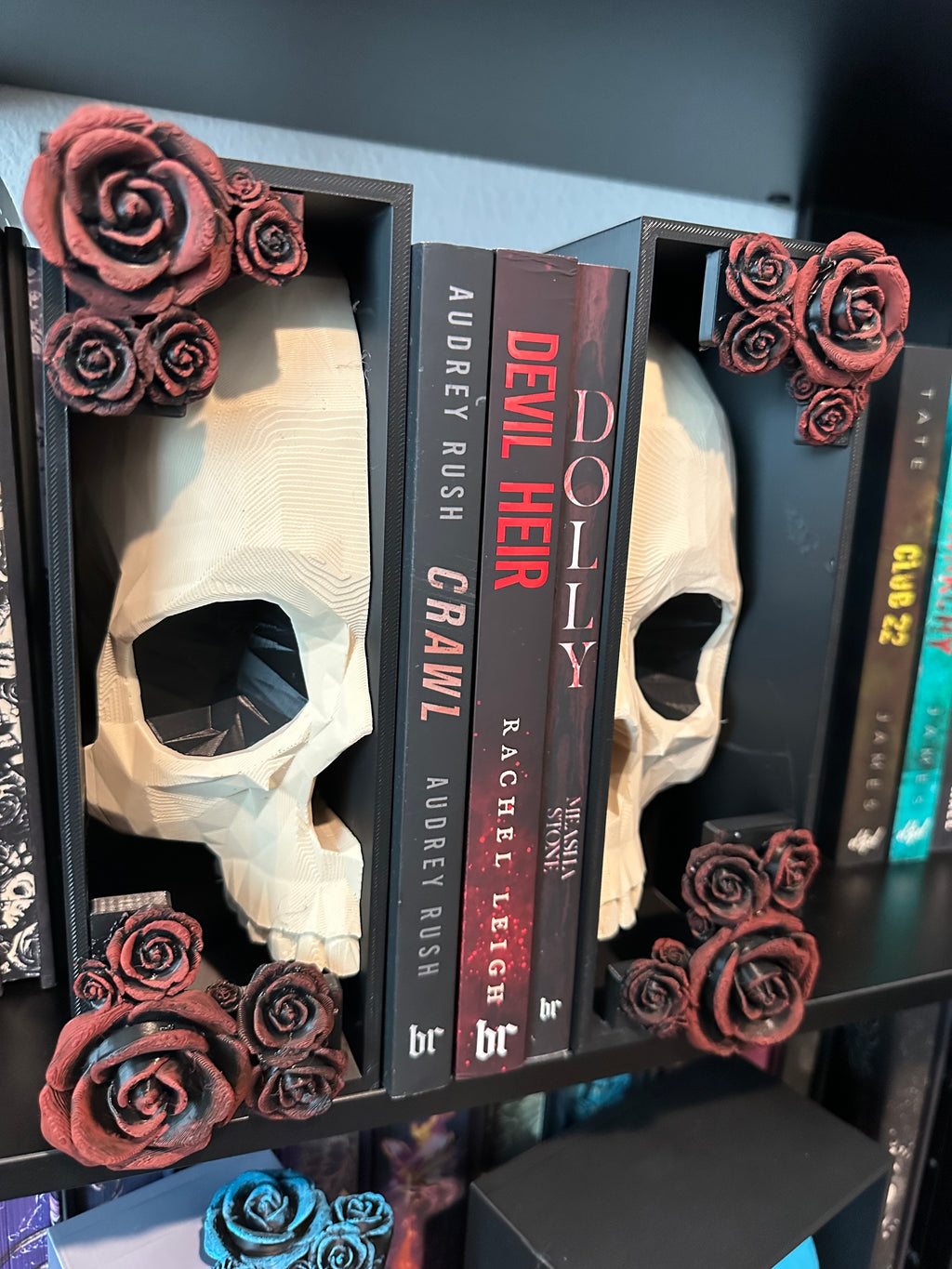Dark Romance Inspired Book Nook – 3D Printed Gothic Bookshelf Insert & Wall Decor