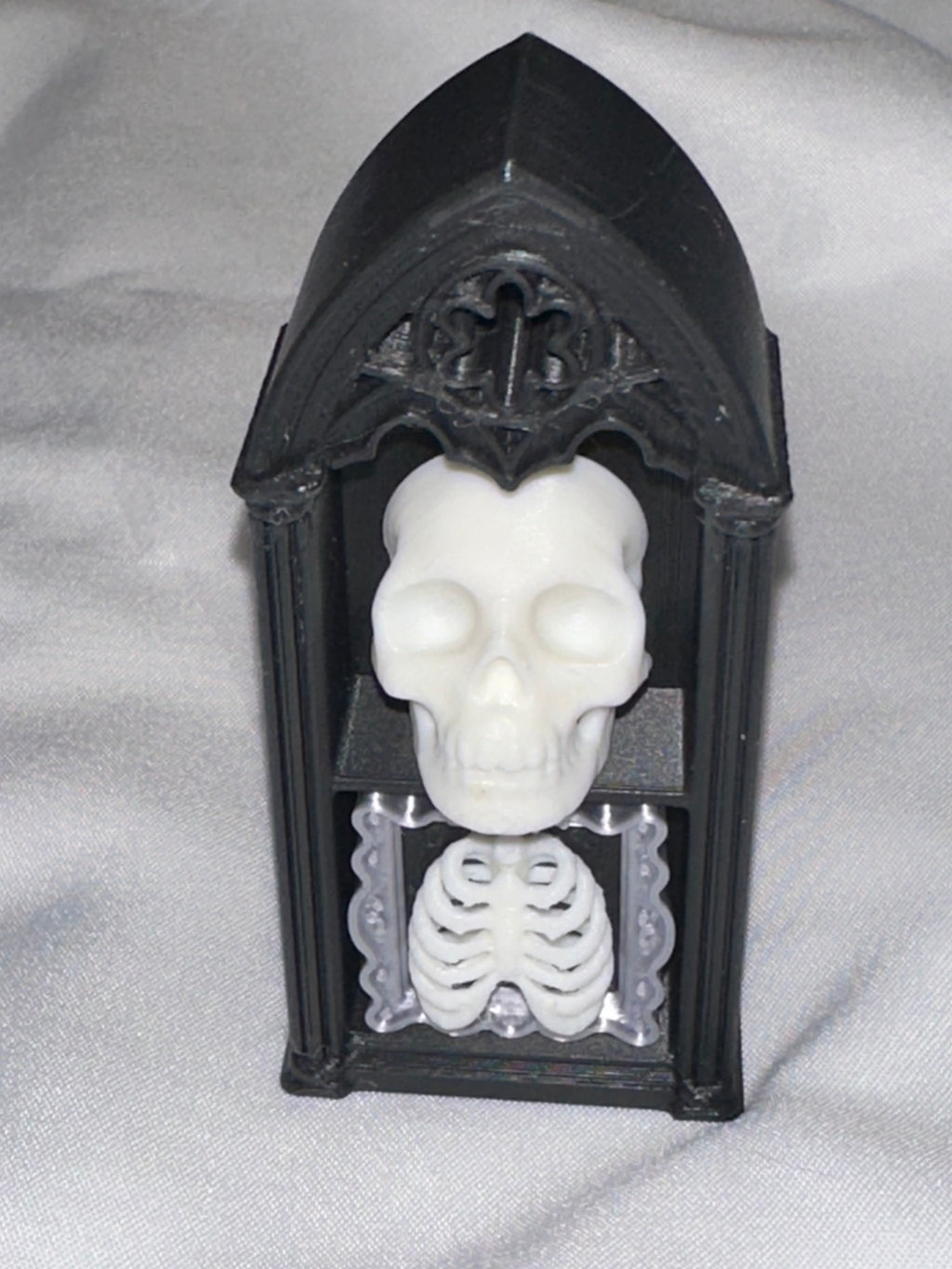 Mini Gothic Arch Bookshelf Clicker – Custom 3D Printed Fidget Toy (2 Shelf Items)