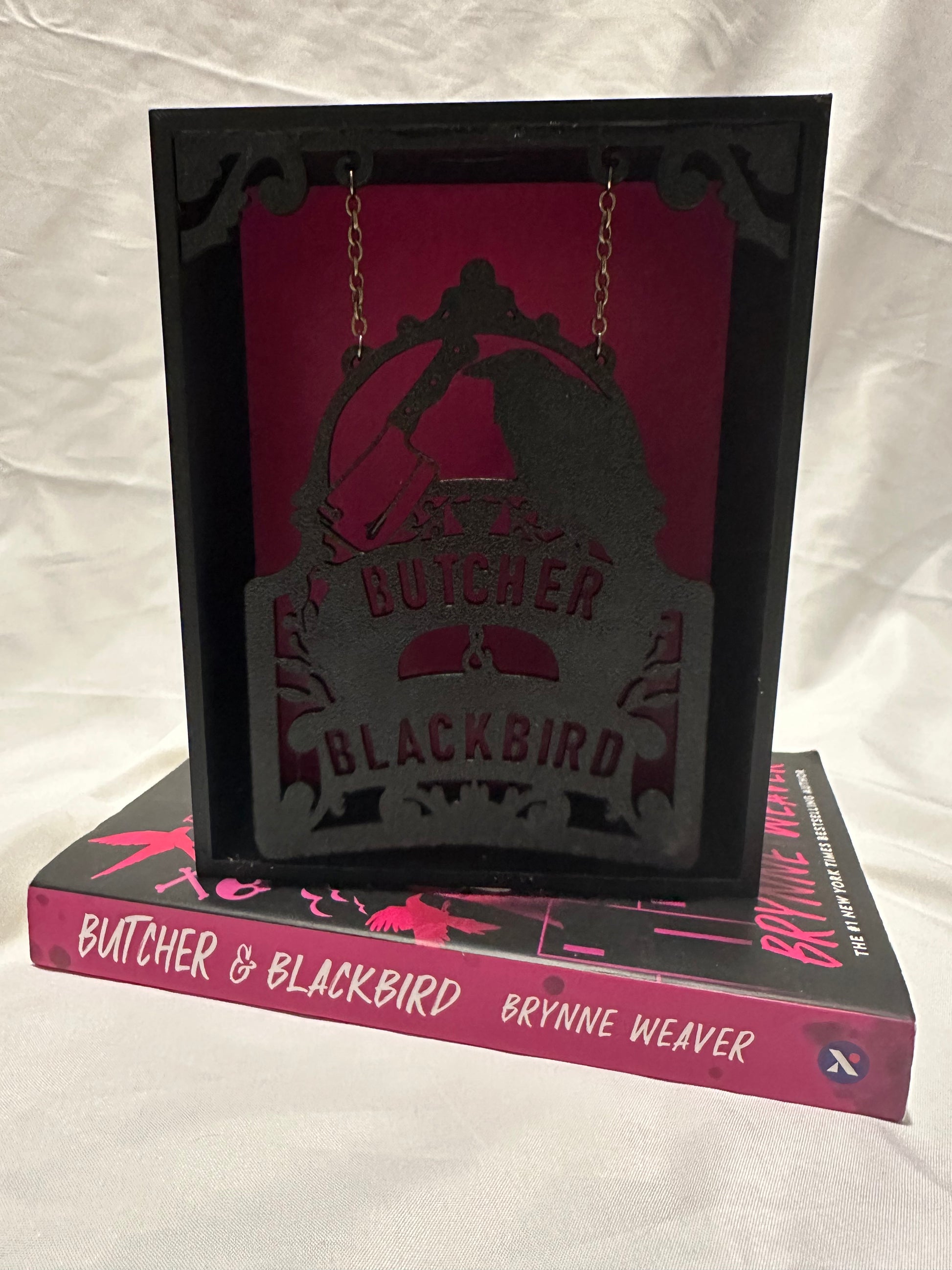 Butcher & Blackbird Swinging Book Nook