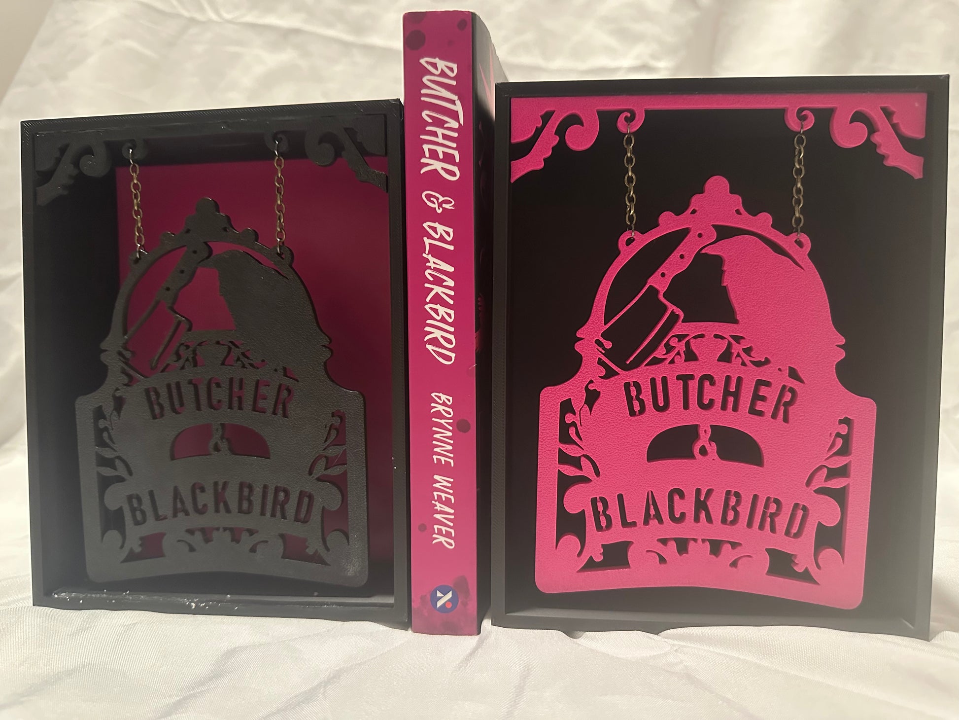 Butcher & Blackbird Swinging Book Nook