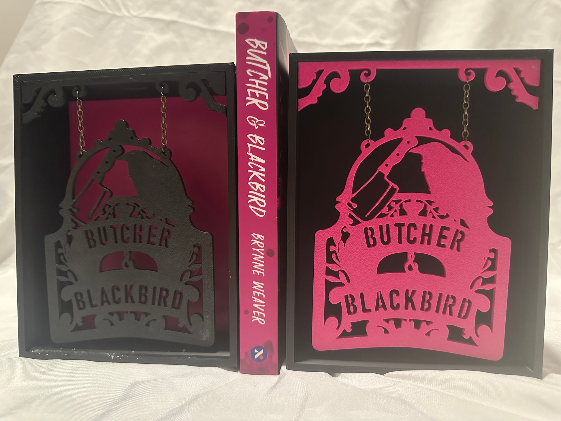 Butcher & Blackbird Swinging Book Nook